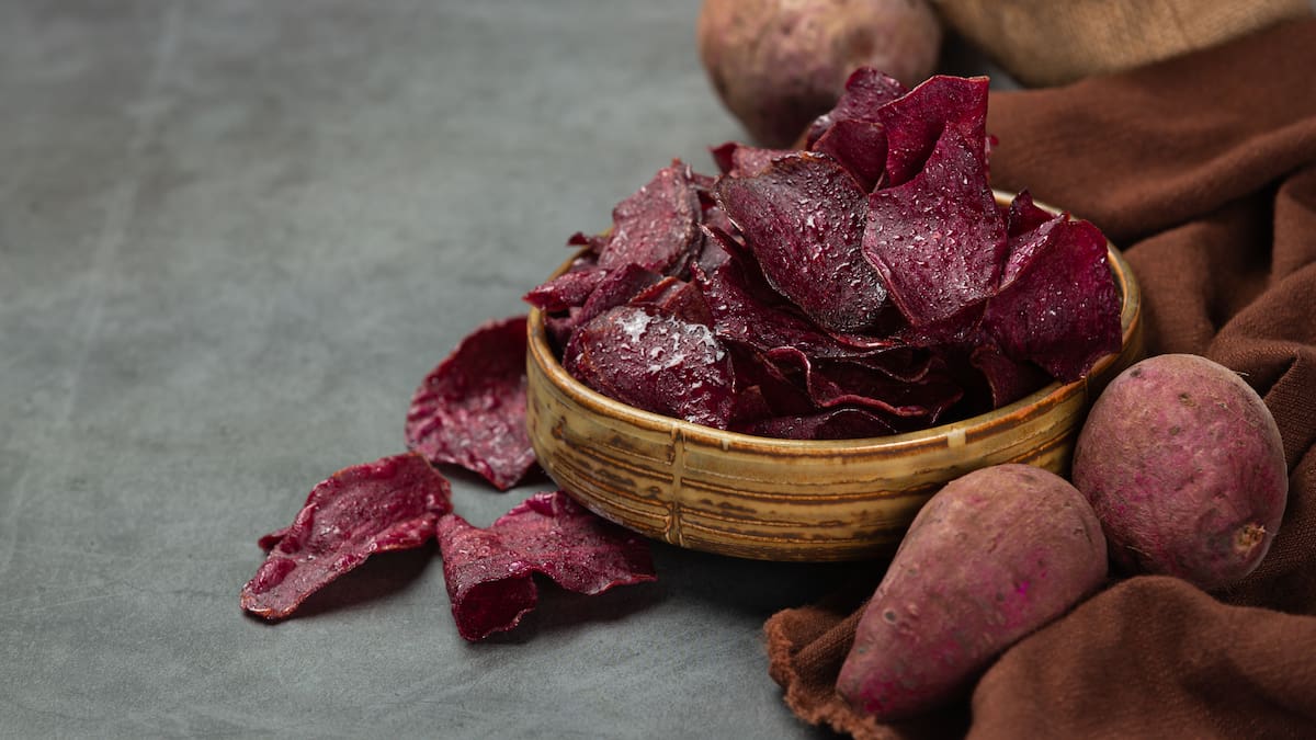 Muy saludables y deliciosos: hacé los chips de zanahoria y remolacha ¡con muy pocos ingredientes!