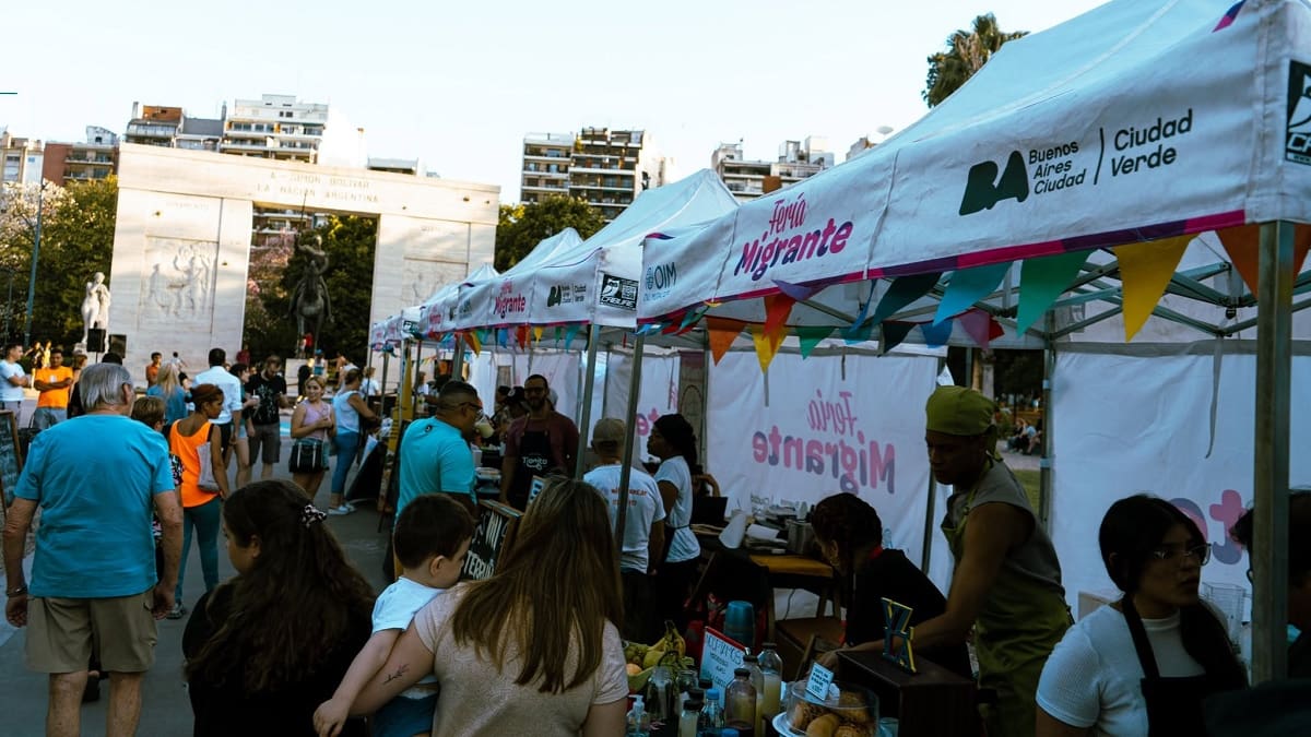 La Feria Migrante llega a Parque Centenario con entrada libre y gratuita.