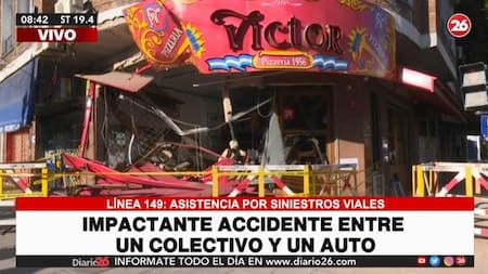 Accidente entre un colectivo y un auto de alta gama en Vicente López, CANAL 26
