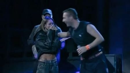 Tini Stoessel junto a Coldplay. Foto: gentileza SNL.