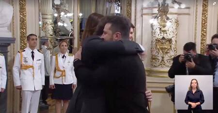 Javier Milei junto a Zelenski. Foto: Reuters