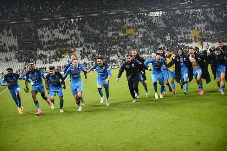 Napoli acaricia el Scudetto. Foto: Reuters.