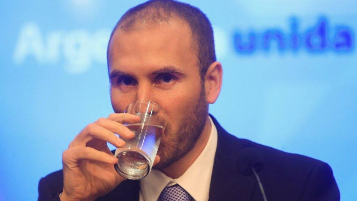 Guzmán: "No vamos a devaluar, la depreciación oficial del peso seguirá en línea con la inflación"