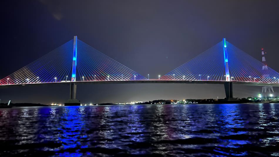 Puente Héroes del Chaco.
