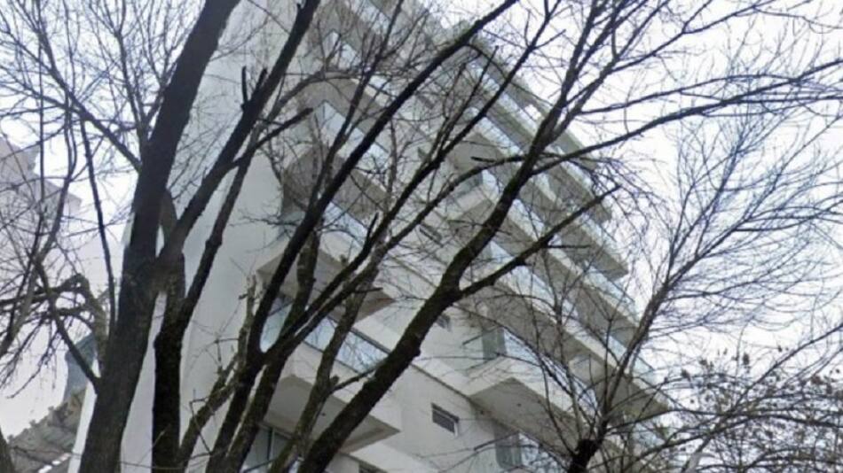 Se tiró de la terraza de un edificio. Foto: NA.