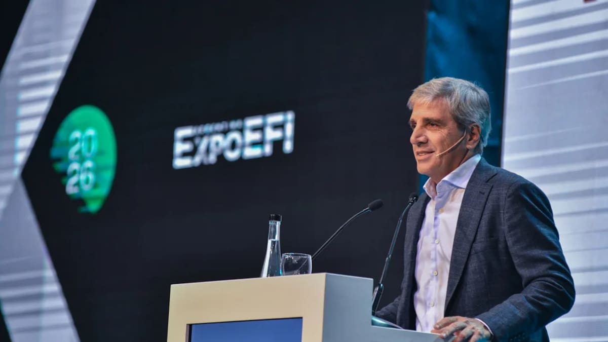 Luis Caputo aseguró que el “riesgo kuka” es “cero” y dijo que “no hay ninguna posibilidad de volver al pasado”