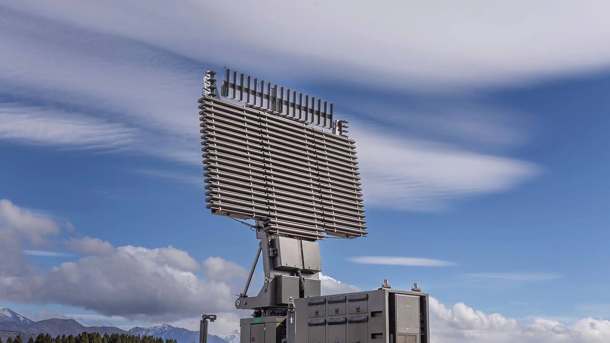 Radares RPA-200M, diseñados y fabricados por la empresa nacional de tecnología de alta complejidad INVAP.