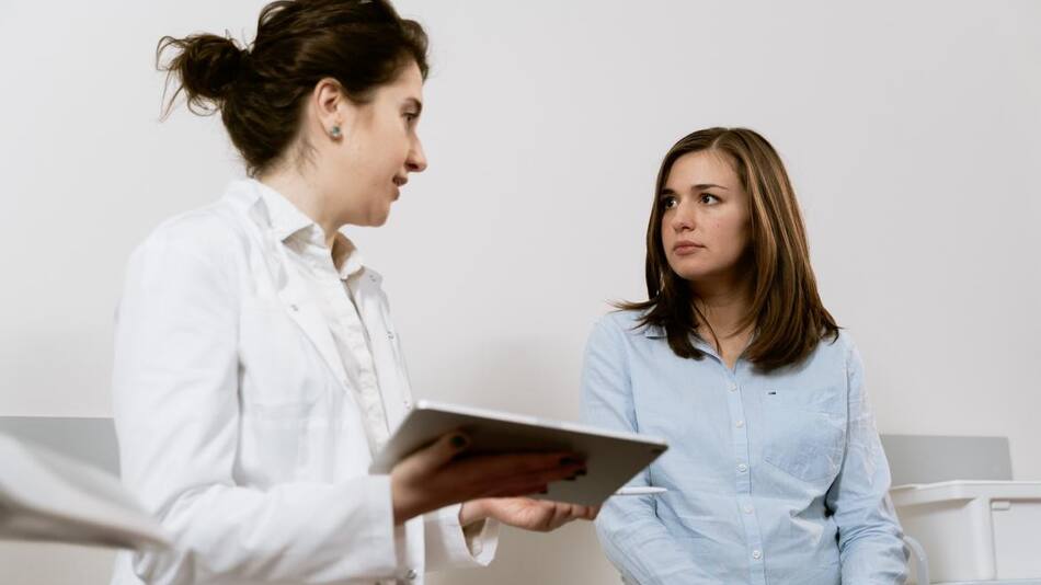 Doctora y paciente