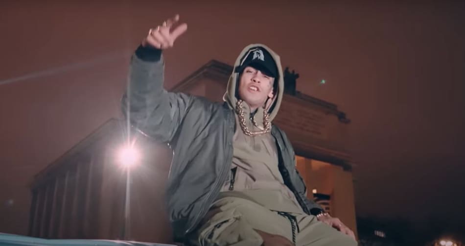 L-Gante en su nuevo videoclip "Rulo Verde". Foto: captura de pantalla.