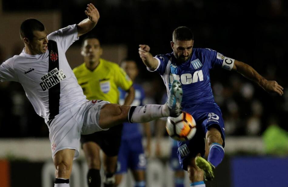 Vasco da Gama vs. Racing - Copa Libertadores - Fútbol internacional, Reuters