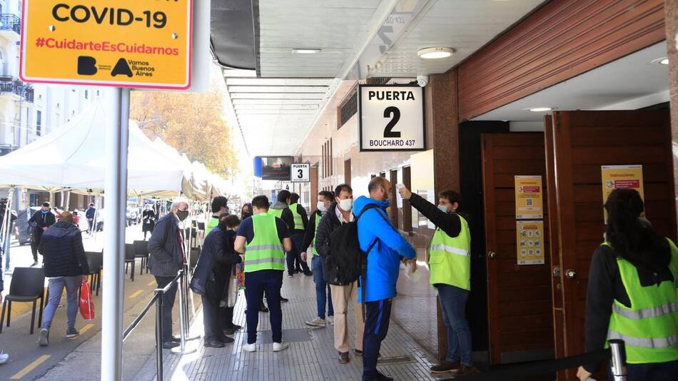 Coronavirus en Argentina, centro de vacunación, NA