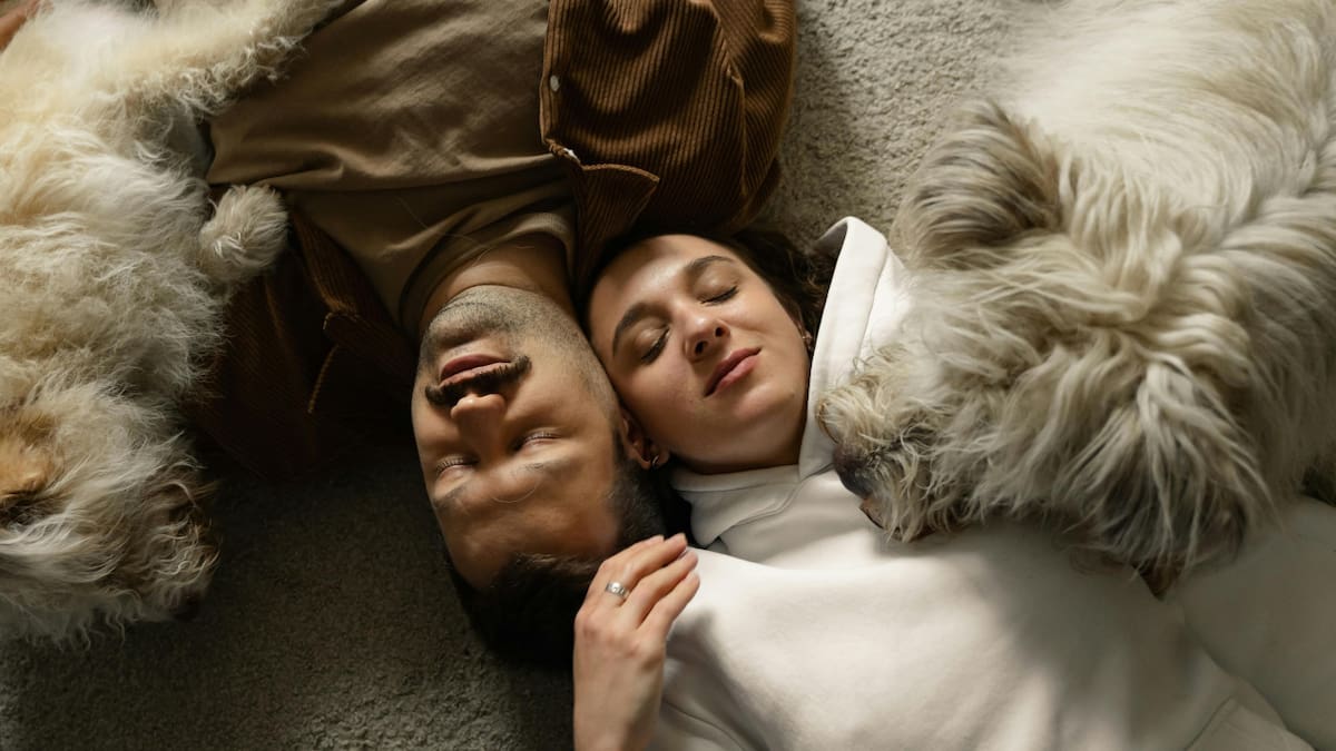 Persona durmiendo, sueño, descanso. Foto: Pexels.
