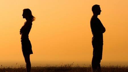 Peleas, pareja, enojo, discusión