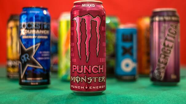 Los energizantes y sus peligros: preocupa su consumo en adolescentes y niños