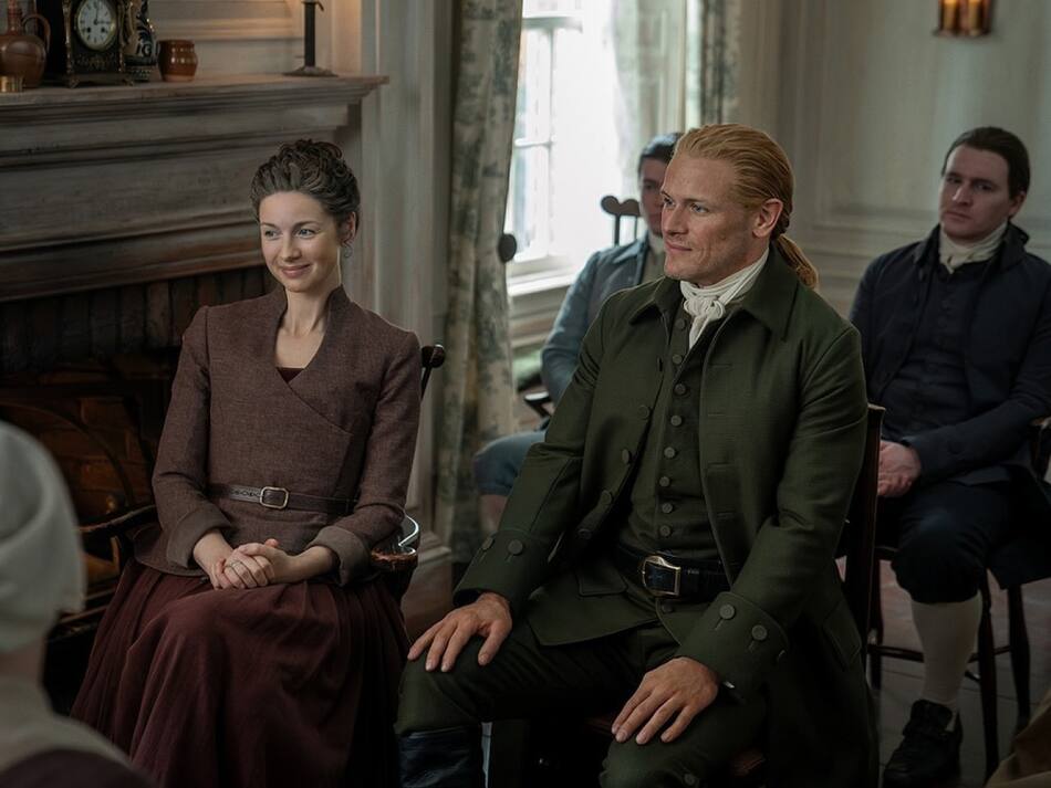 Outlander, Claire y Jamie. Foto @outlander_starz