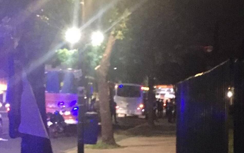 Enfrentamiento entre barras de Boca y Vélez - Liners