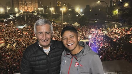 Juan Ramón Verón junto a su novia, Agustina Amaro. Foto Instagram.