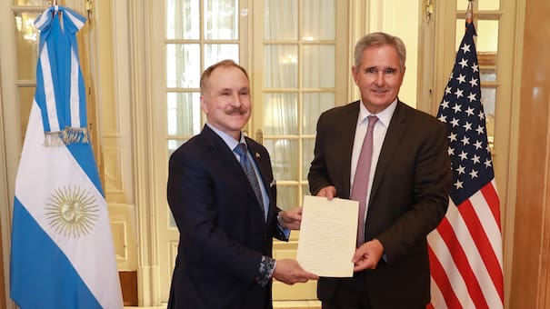 Pablo Quirno recibió a Peter Lamelas con vistas a destrabar el acuerdo comercial con EEUU