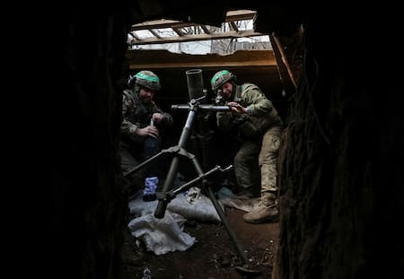 Militares ucranianos en la guerra contra Rusia. Foto: Reuters/Serhii Nuzhnenko