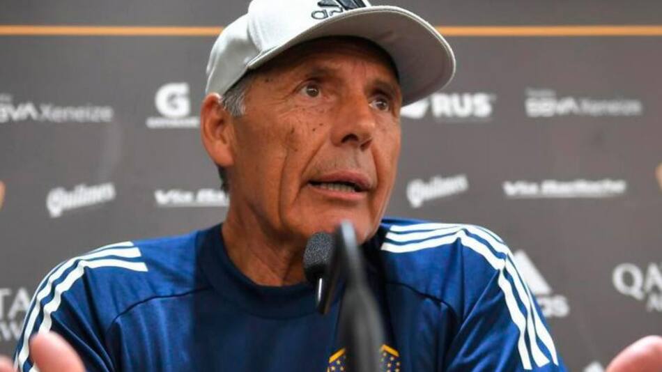 Miguel Angel Russo, DT de Boca, conferencia