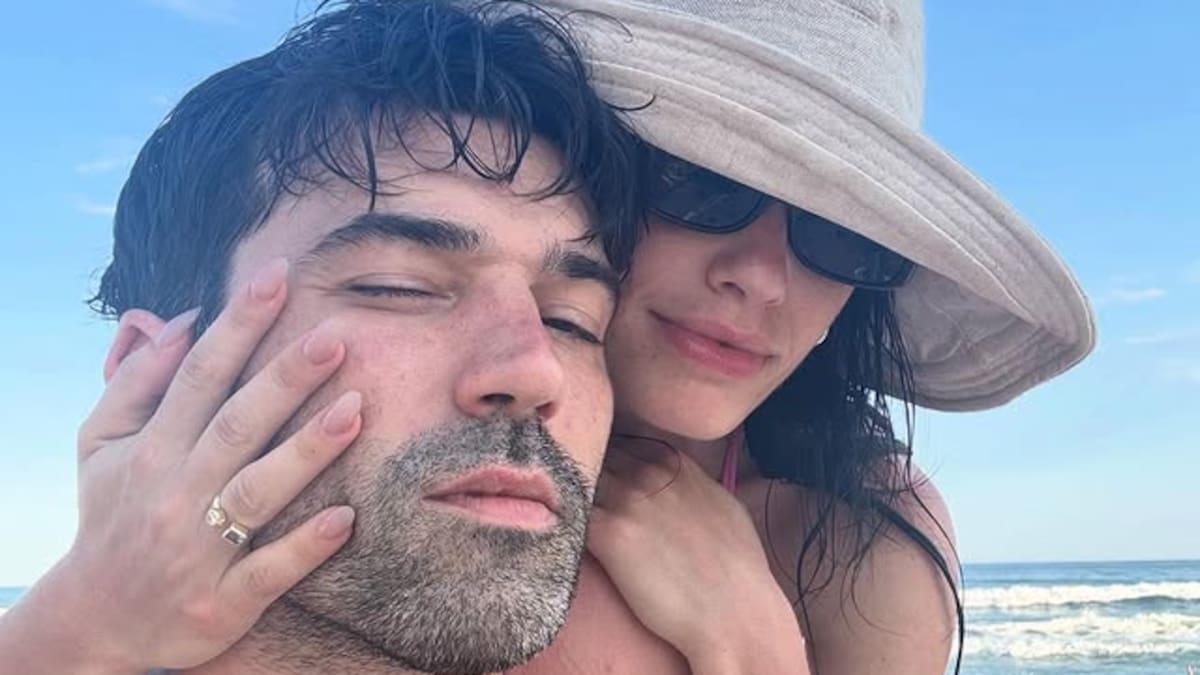 Lali anunció que se casa con Pedro Rosemblat.