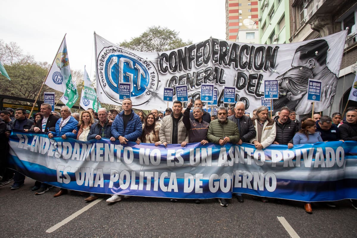 Marcha contra el endeudamiento familiar.