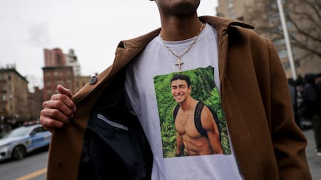 Llamativo fanatismo por Luigi Mangione. Foto: Reuters.