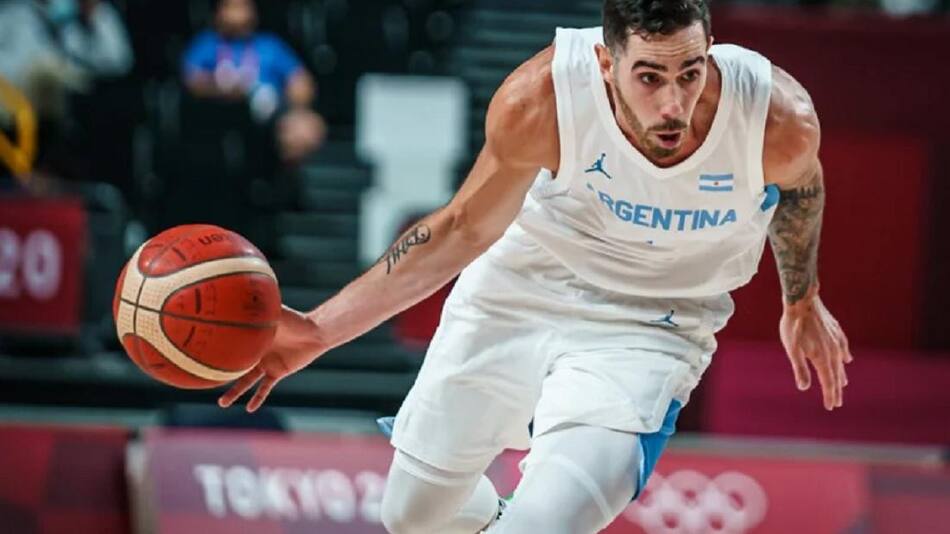 Luca Vildoza, básquet