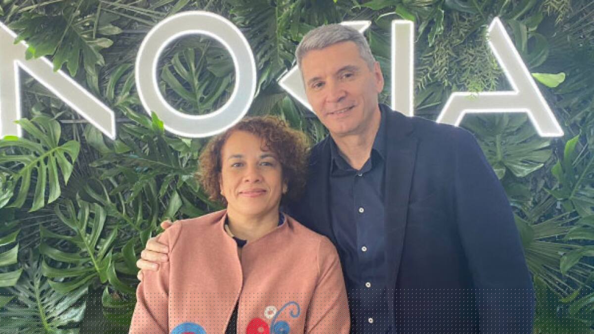 Fernando Sosa y Diana Coll, encargados de Nokia.