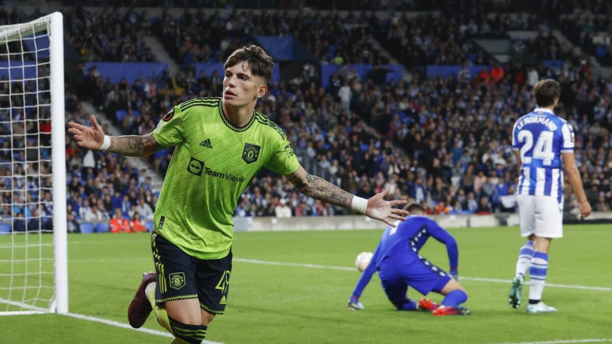 Festejo de Alejandro Garnacho para el Manchester United ante la Real Sociedad por la Europa League. Foto: EFE.
