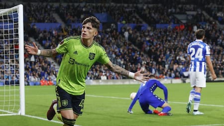 Festejo de Alejandro Garnacho para el Manchester United ante la Real Sociedad por la Europa League. Foto: EFE.
