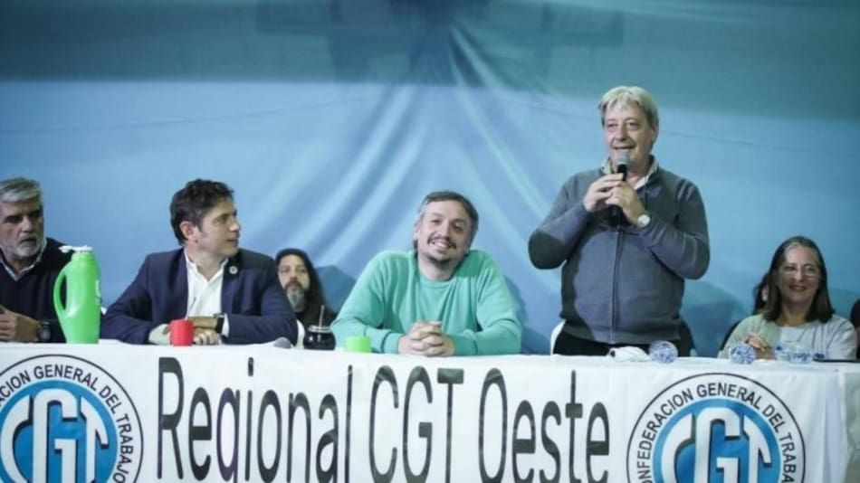 Máximo Kirchner en reunión de la CGT