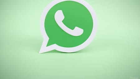 WhatsApp. Foto: Grok.