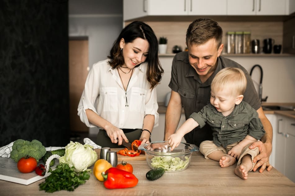 Cocina; familia. Foto: Freepik.
