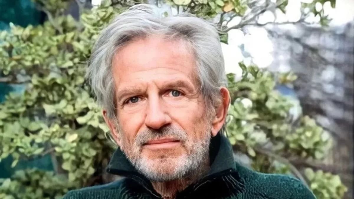 Pablo Alarcón se descompensó mientras manejaba, chocó a otros autos y debió ser internado de urgencia