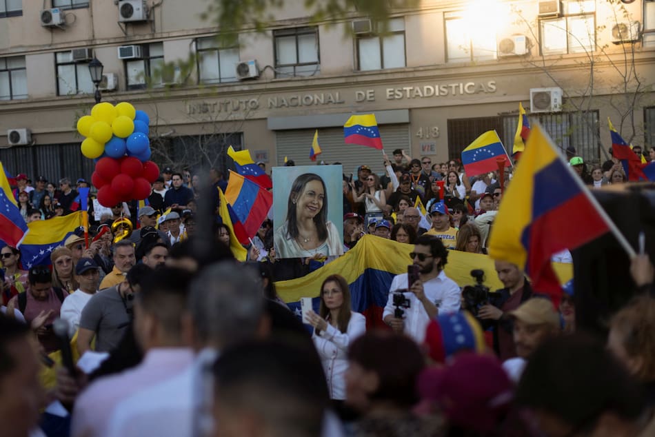 Manifestantes a favor de María Corina Machado. Foto: Reuters