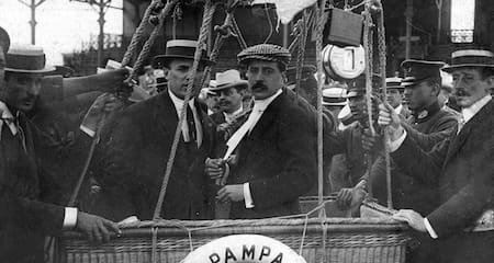 Jorge Newbery en compañía de Aaron Anchorena en la barquilla del globo