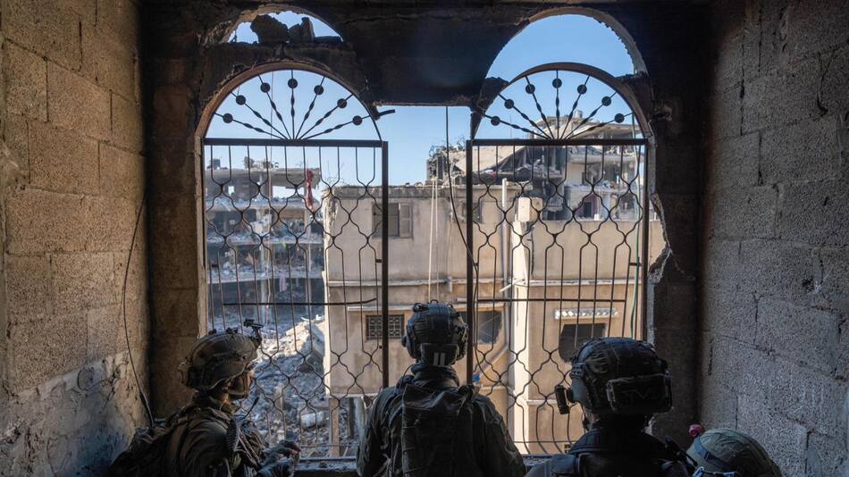 Ejército de Israel en Jan Yunis. Foto: EFE.