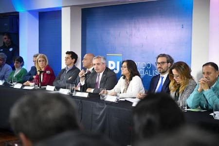 Mesa del Frente de Todos. Foto NA