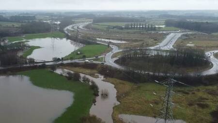Temporal en Inglaterra. Foto: EFE.
