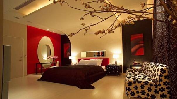 Los "telos" piden que se permita el acceso a tríos y swingers para "afrontar la crisis"