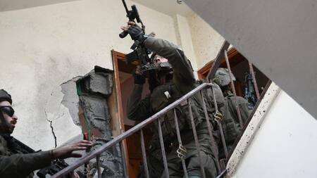 Soldados israelíes en la Franja de Gaza; guerra Israel-Hamás. Foto: X @idfonline