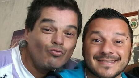 Maximiliano Estévez junto a su hermano Juan. Foto: Instagram @maximilianoestevez.