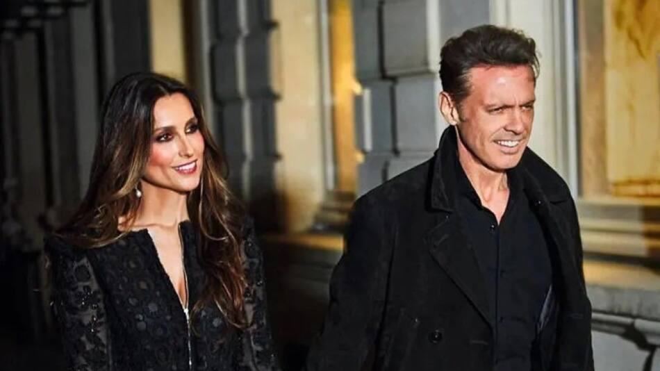 Luis Miguel y Paloma Cuevas. Foto: Twitter @lordsolecito_.