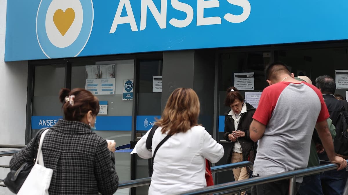 Cronograma ANSES: cómo impacta el feriado del 15 de junio en los pagos de AUH, jubilados y pensionados