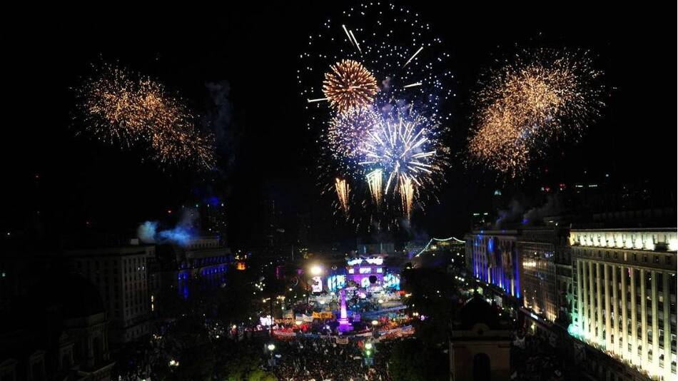 Fuegos Artificiales, Plaza de Mayo