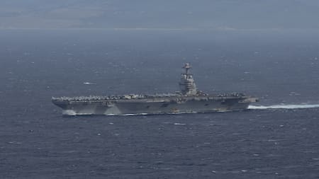 Alerta en Venezuela: el portaaviones más grande del mundo se incorporó al operativo antidrogas de Trump en América Latina