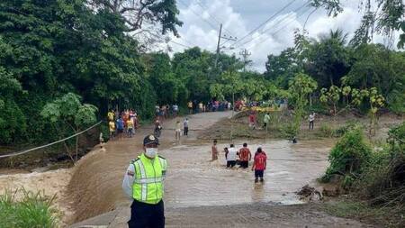 Fuertes lluvias en Ecuador. Foto: Reuters.