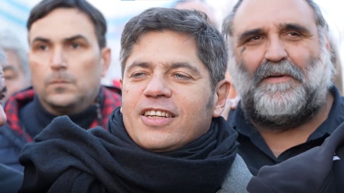 El gobernador de la provincia de Buenos Aires participó de la peregrinación por el Día de San Cayetano.