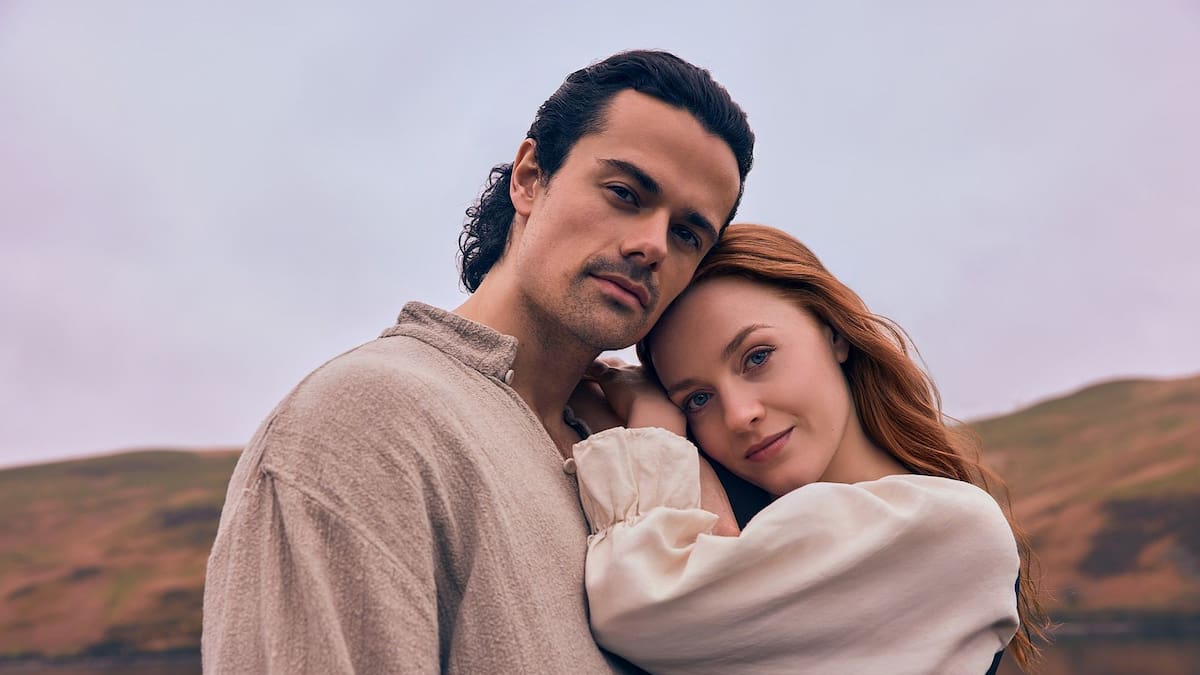 Se estrenó Blood of my Blood, la precuela de Outlander: las situaciones “forzadas” que generaron críticas de los fans